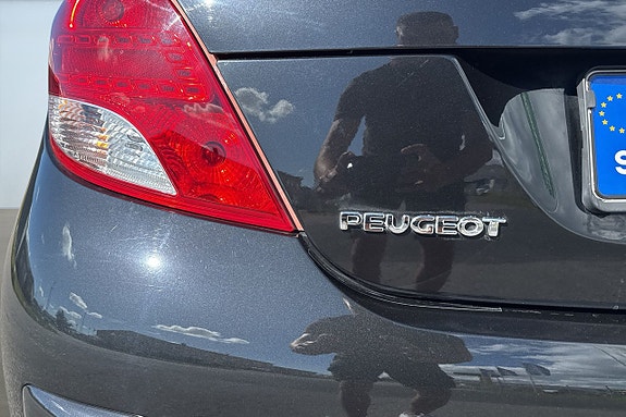 Peugeot 207 CC 11 of 21