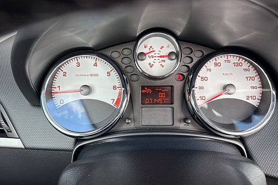 Peugeot 207 CC 20 of 21