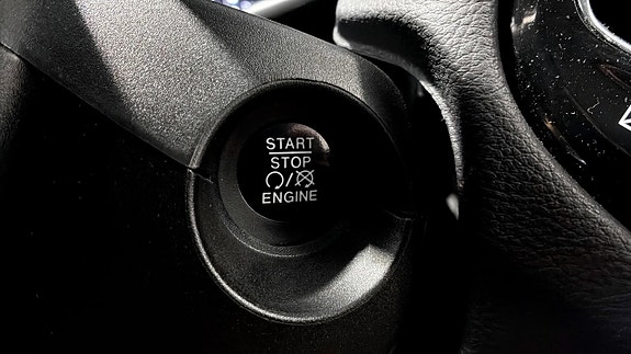 Jeep Compass 18 of 23