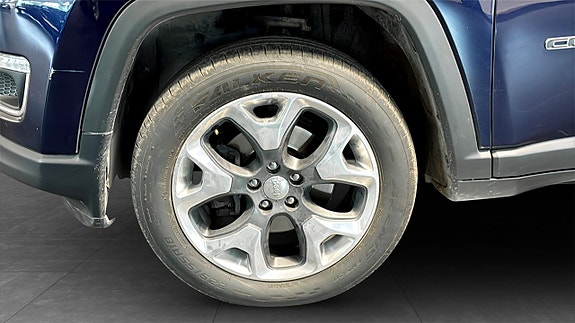 Jeep Compass 9 of 23