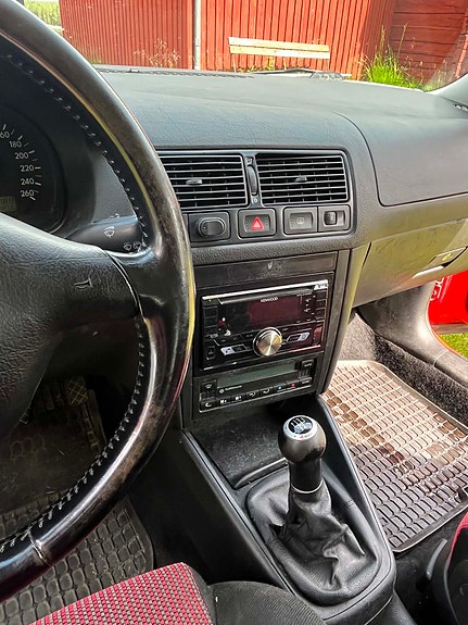 Volkswagen Golf IV 4 of 10
