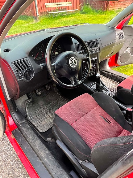 Volkswagen Golf IV 3 of 10