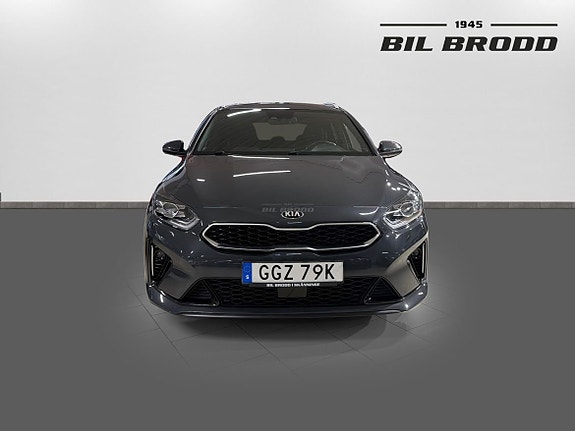 Kia Ceed 2 of 14