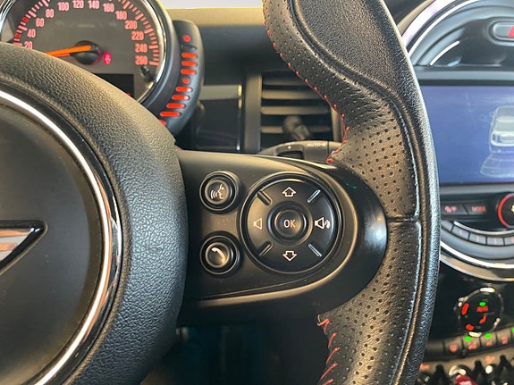 MINI Cooper SD 21 of 25