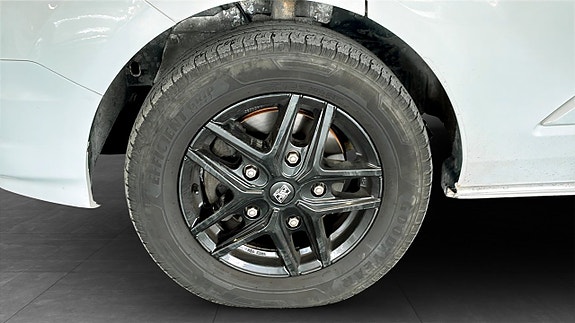Ford Transit Custom 9 of 21