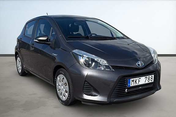 Toyota Yaris 7 of 20