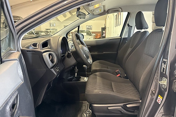 Toyota Yaris 14 of 20
