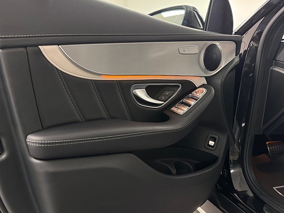 Mercedes-Benz GLC63 11 of 15