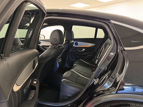 Mercedes-Benz GLC63 12 of 15