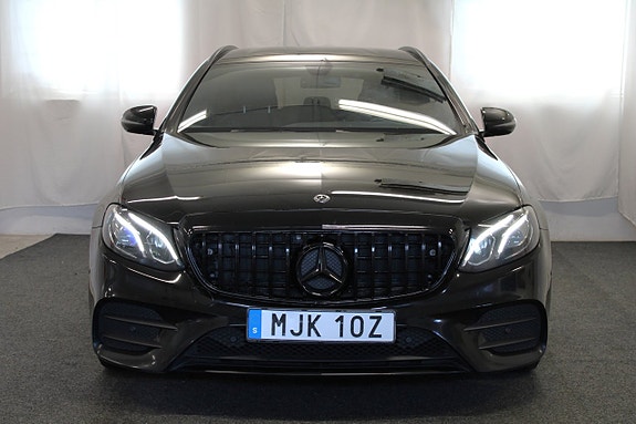 Mercedes-Benz E200 d 4 of 27