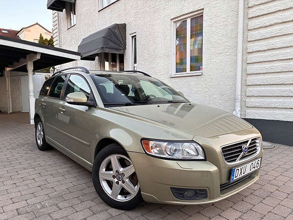 Volvo V50 5 of 23