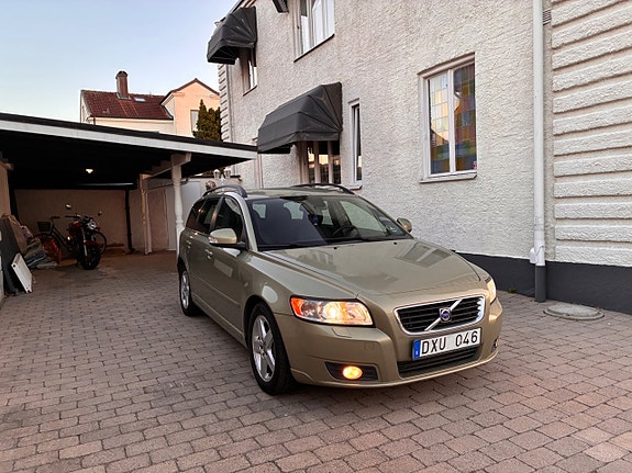 Volvo V50 6 of 23