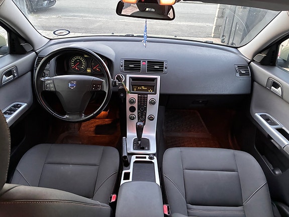 Volvo V50 12 of 23