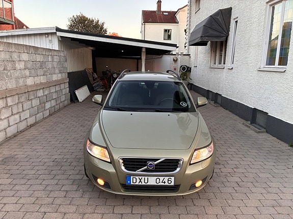 Volvo V50 7 of 23