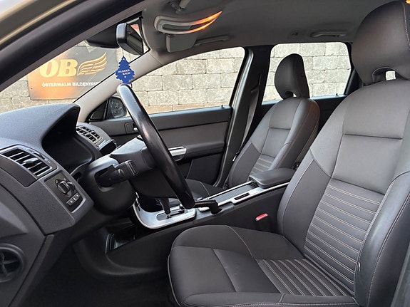 Volvo V50 16 of 23
