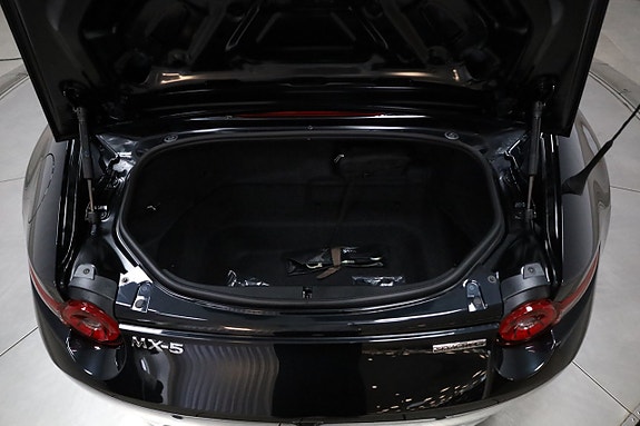 Mazda MX-5 12 of 30