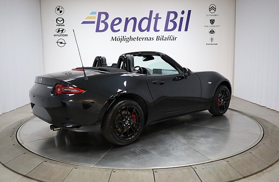 Mazda MX-5 14 of 30