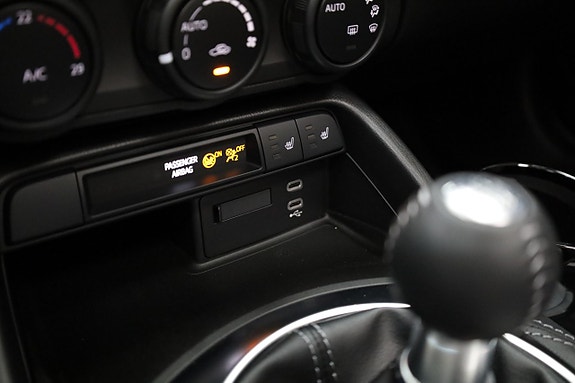 Mazda MX-5 28 of 30