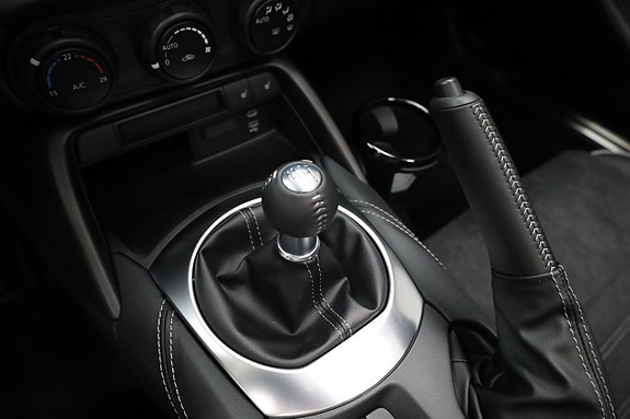 Mazda MX-5 13 of 30