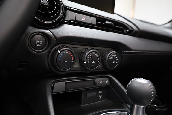 Mazda MX-5 26 of 30