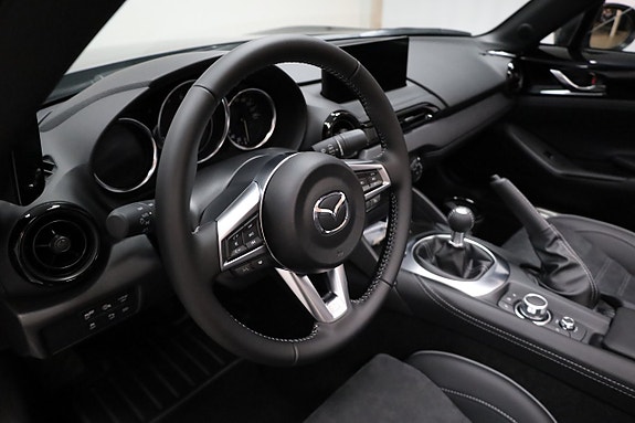 Mazda MX-5 22 of 30