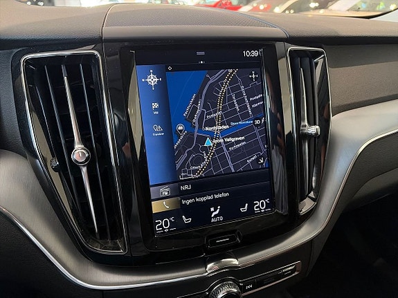 Volvo XC60 13 of 16