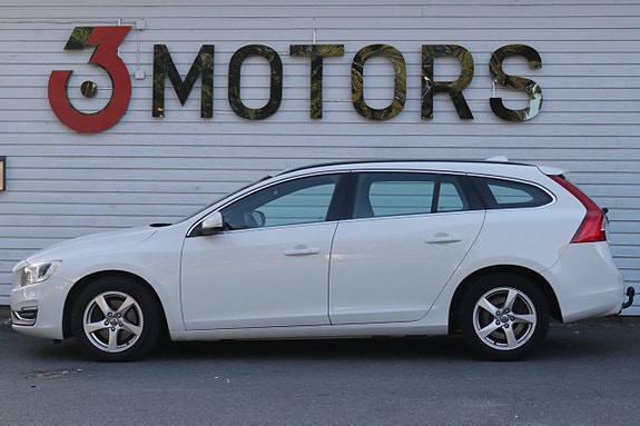 Volvo V60 4 of 15
