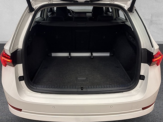 Skoda Octavia 10 of 27
