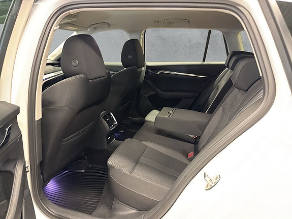 Skoda Octavia 12 of 27