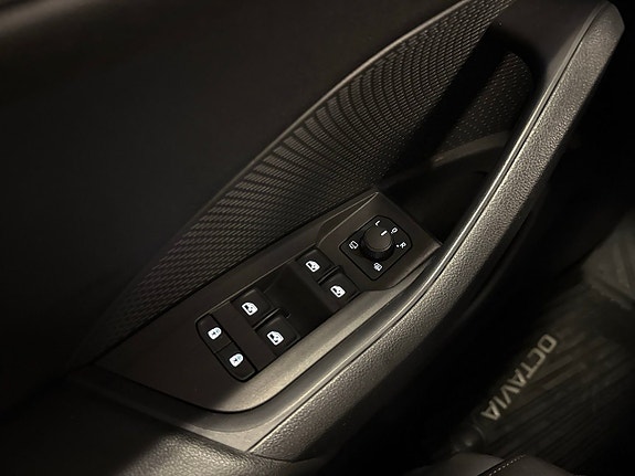 Skoda Octavia 22 of 27