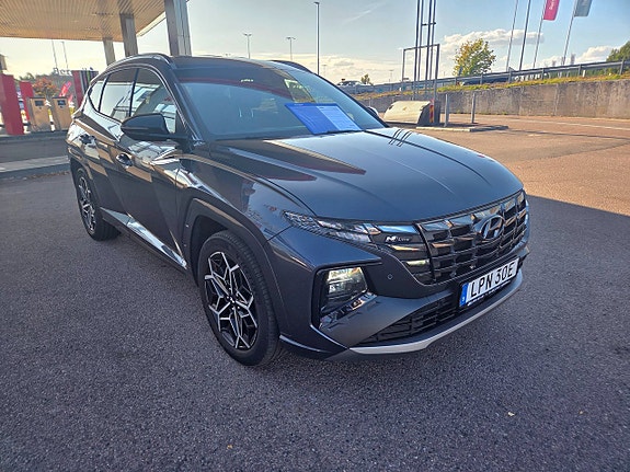 Hyundai Tucson 16 of 27
