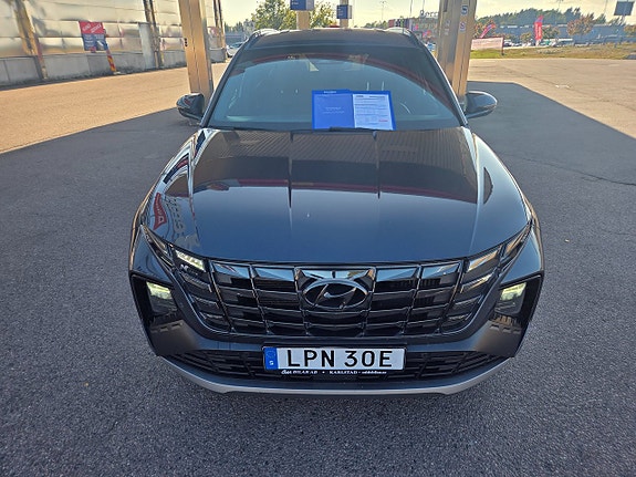 Hyundai Tucson 17 of 27