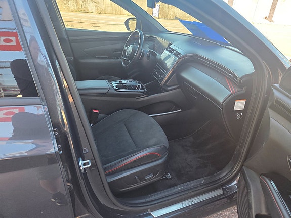 Hyundai Tucson 15 of 27