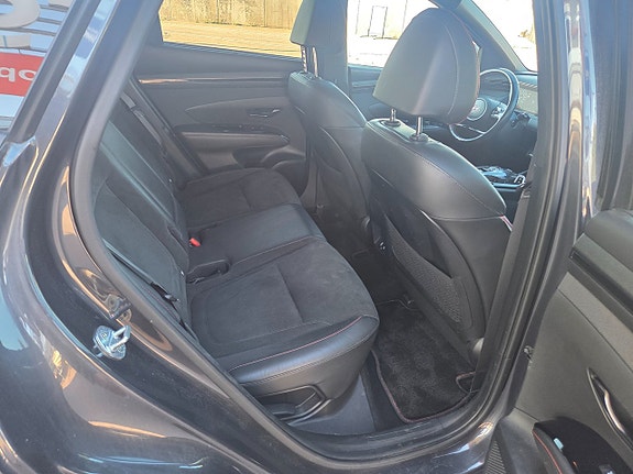 Hyundai Tucson 13 of 27