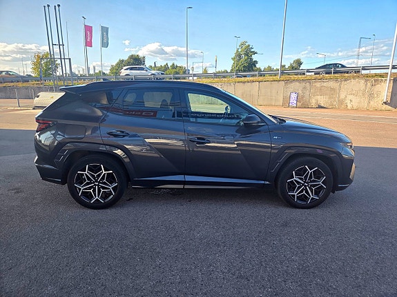 Hyundai Tucson 14 of 27