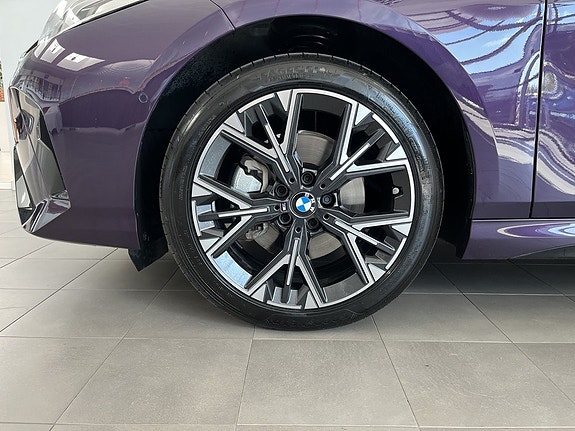 BMW 120 4 of 14