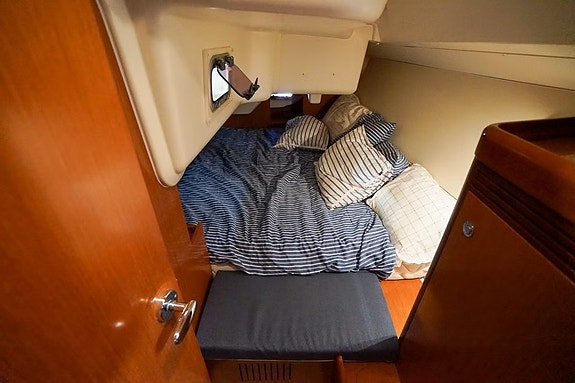Beneteau Oceanis 31 – välutrustad och rymlig familjeseglare 6 of 13