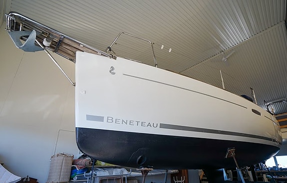 Beneteau Oceanis 31 – välutrustad och rymlig familjeseglare 12 of 13