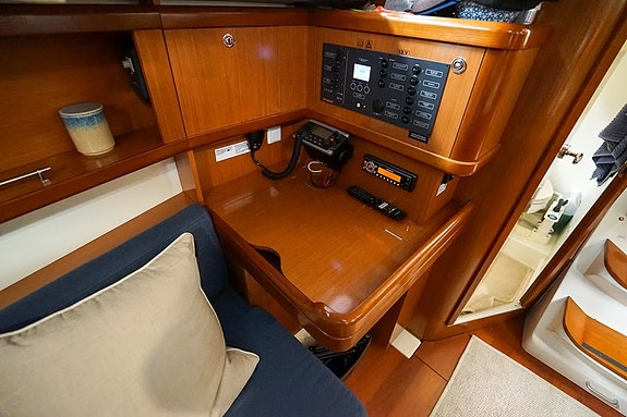Beneteau Oceanis 31 – välutrustad och rymlig familjeseglare 9 of 13