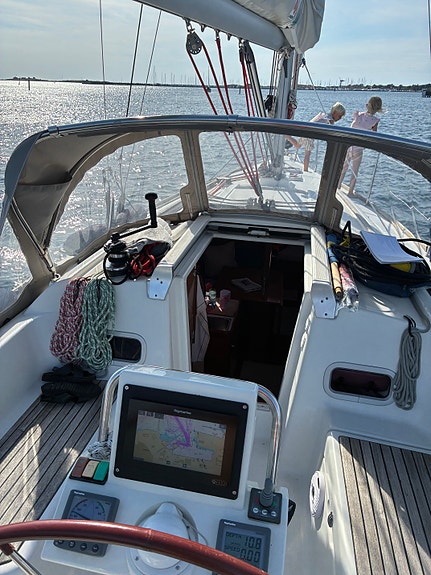 Beneteau Oceanis 31 – välutrustad och rymlig familjeseglare 2 of 13