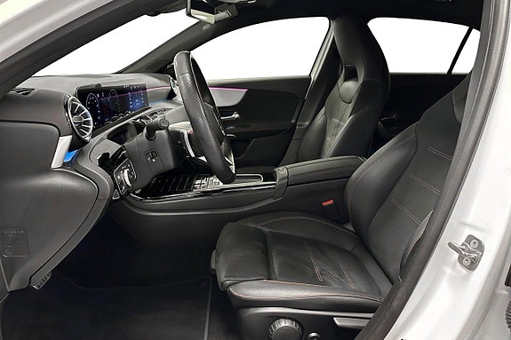 Mercedes-Benz A250 e 8 of 14
