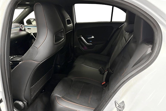 Mercedes-Benz A250 e 10 of 14