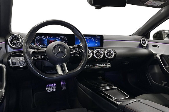 Mercedes-Benz A250 e 9 of 14