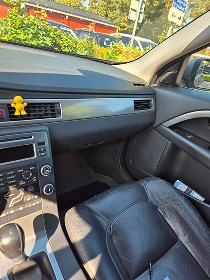 Volvo V70 6 of 6