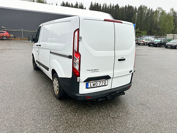 Ford Transit Custom 3 of 5