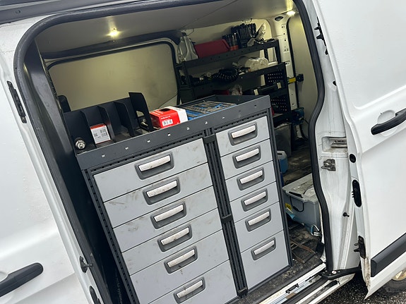 Ford Transit Custom 4 of 5
