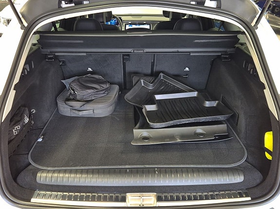 Mercedes-Benz E300 de 14 of 14