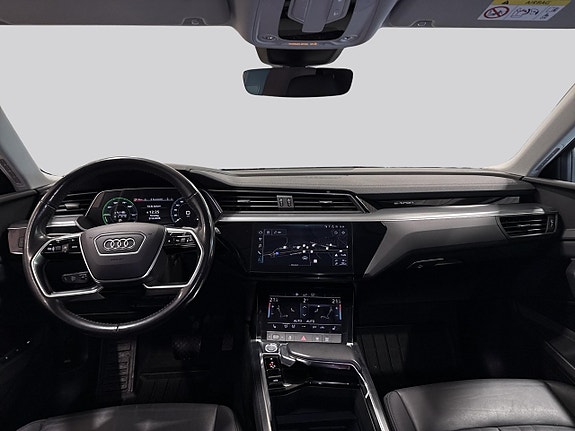 Audi e-tron 7 of 18