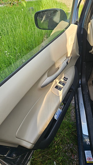 Toyota Auris 10 of 12
