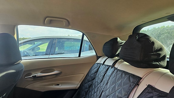 Toyota Auris 9 of 12